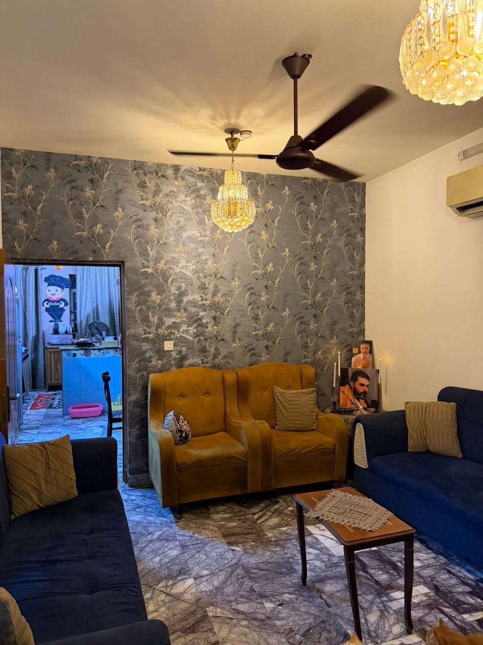 بيت للبيع مساحة ٦٢ متر واجهة ٤.٧٥ نزال ١٣
العنوان حي القاهرة حي المعلمين📍
يحتوي على صالة مطبخ خدمات 
طابق ثاني غرفتين نوم
الطابق الثالث  غرفة نوم  
للاستفسار الاتصال : ***********☎️
