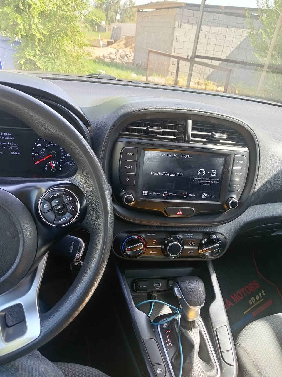 كيا صول 2022 للبيع السعر 140 بيه مجال قليل تحويل مباشر الحادث بجم جاملق وبنيد+ الباب عكس السايق صبغ الاتصال ***********
