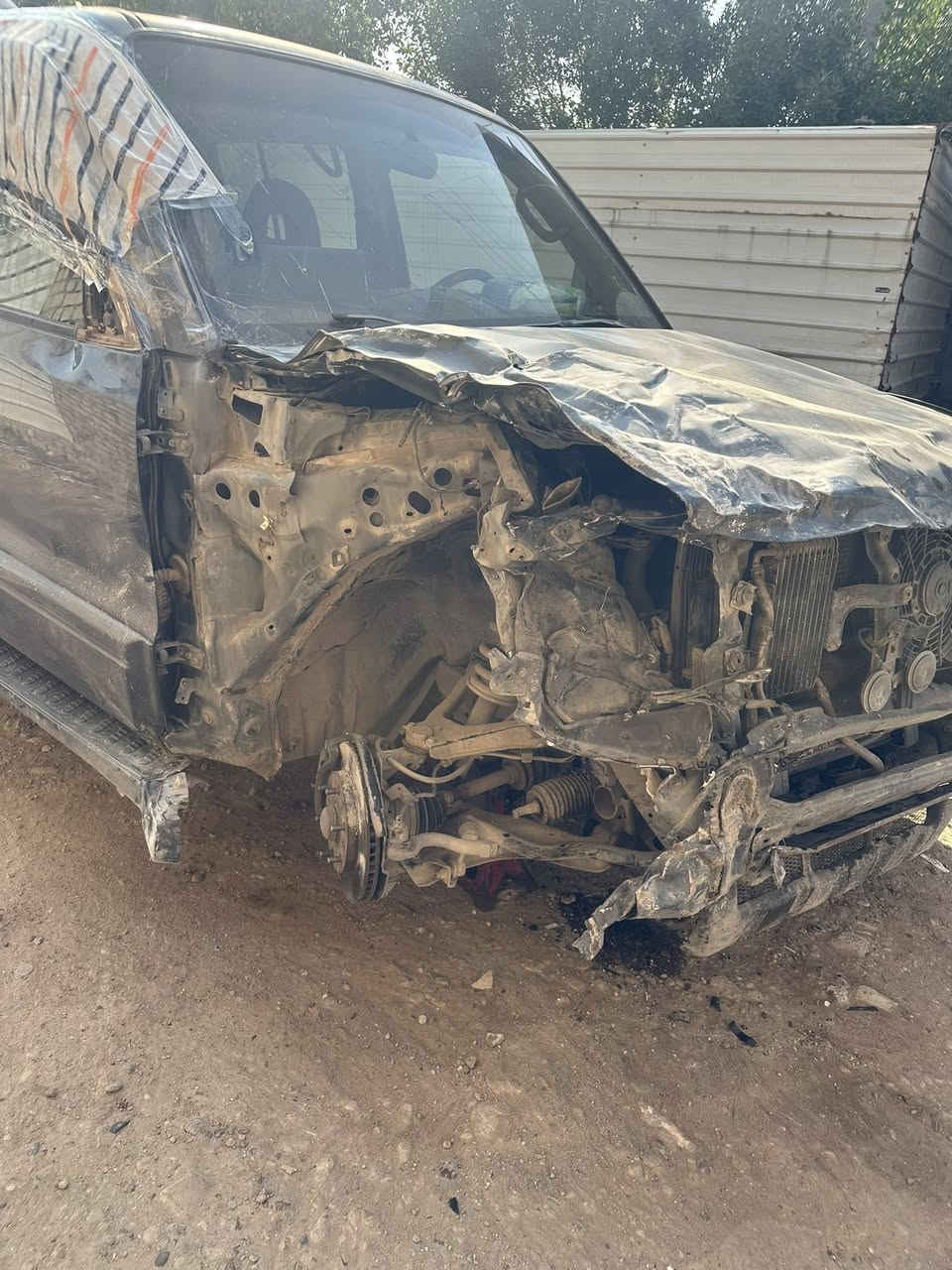 السلام عليكم باجيرو 2007 للبيع السيارة سابقا مكفولة كفالة عامة حاليا صار بيهة حادث اريد ابيعهة على وضعهة مكانهة بغداد حي الجهاد ***********
