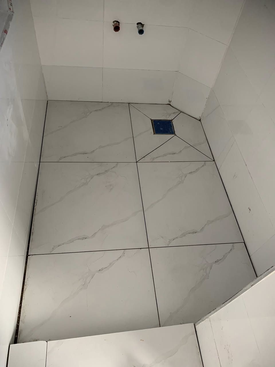 سلام عليكم  جزء بصيت من شغلي جيداري و ارضي اربيل و اطرف اربيل جيداري 5نوص ارضي 5
رقم ***********واتساب
