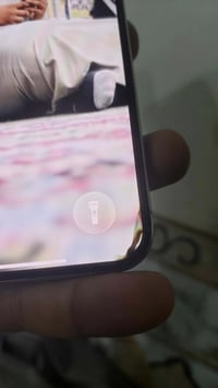 آيفون ١٥ برو ماكس • ٥١٢ • خط بالشاشة