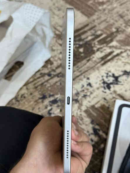 ايباد11ماستر مكفول من الشخط بطاريه99 عدد دورات 74الشحن للبيع السعر425وبيه مجال  ويه شاحنه الاصليه مالته بغداد مدينت الصدر***********
