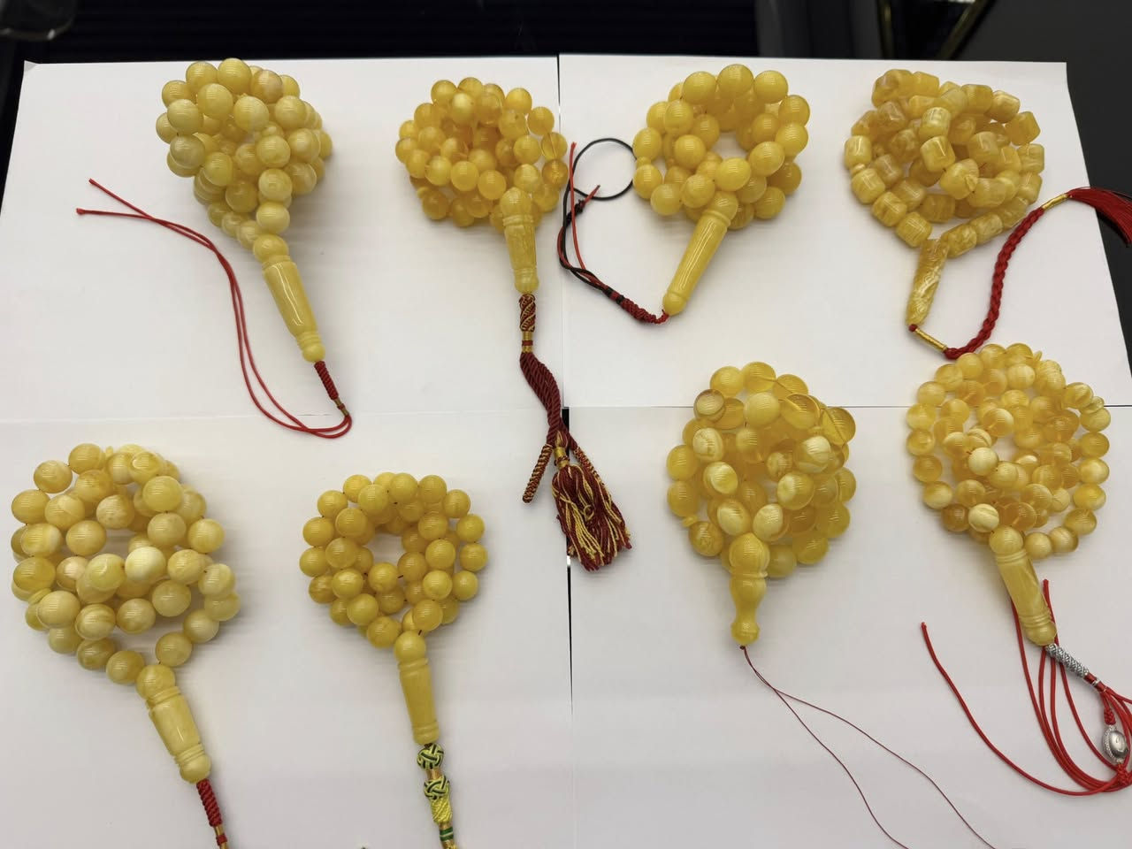 السلام عليكم
كهرب حر خامات كلش قويه 
الاوزان تتراوح بين (100 الى 120 )غرام 
البيع جمله وبأسعار مناسبه 
للاستفسار / ***********
مكاني / بغداد
