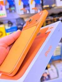 ❤ 700 الف فقط  17 برو ماكس برتقالي  عربي شرق اوسط  ذاكره 256 جهاز كله ...