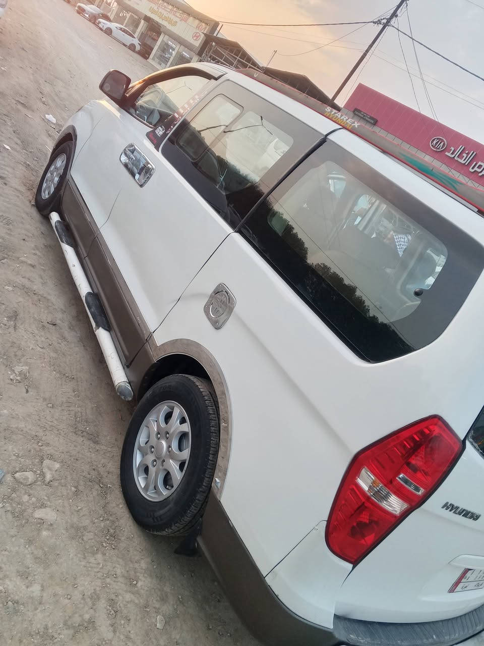 السلام عليكم اليوم عندي ستاركس 2012 سياره بيها شاملغ سبق بدون معجون ولا ضربه اثر شخطهماكينه مكينه حداديه كفاله رقم كربلاء واللي يحب يتصل على هذا الرقم عنواني بابل القاسم السياره 135 وبيها مجال ***********
