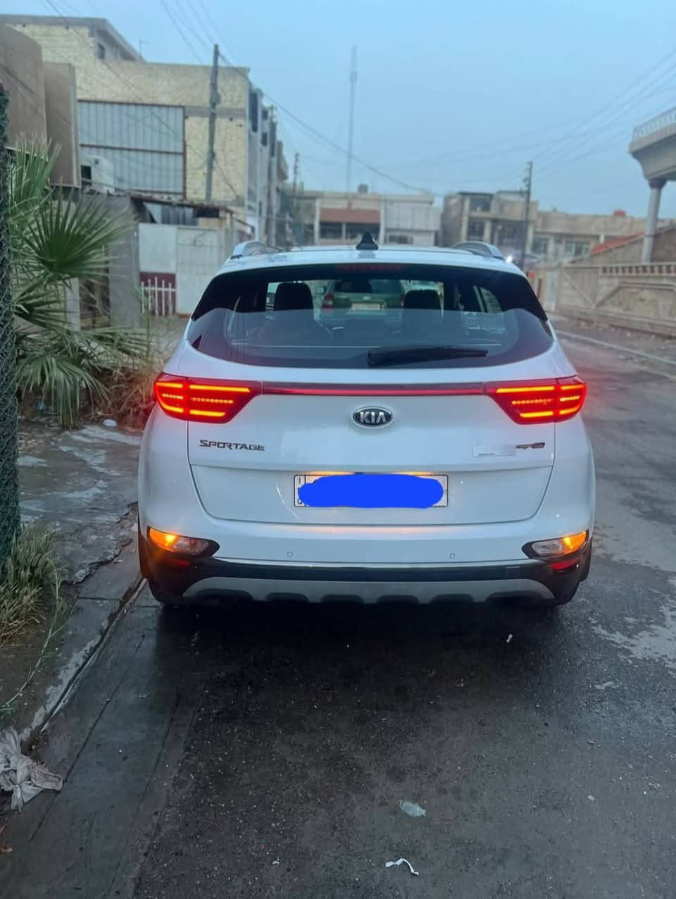 كيا سبورتج GT-Line خليجي موديل 2019

* محرك 2.0 بنزين
* ناقل حركة أوتوماتيك
* تشغيل بصمة ودخول ذكي
* سايد بريك إلكتروني (بصمة)
* فتحة سقف بانوراما
* مقاعد جلد GT-Line
* شاشة لمس وكاميرا خلفية
* حساسات أمامية وخلفية
* مثبت سرعة
* تكييف أوتوماتيك
* إنارة LED
* جنوط رياضية
* صندوق خلفي كهربائي
* تخم إطارات جديد
* بطارية جديدة
* مرايا كهربائية قابلة للطي
* دركسون متعدد الوظائف
* السيارة بحالة ممتازة ولله الحمد

مواصفات أخرى كثيرة لم يتم ذكرها، والسيارة جاهزة للاستخدام ولا تحتاج أي مصروف و مكان بغداد ***********
