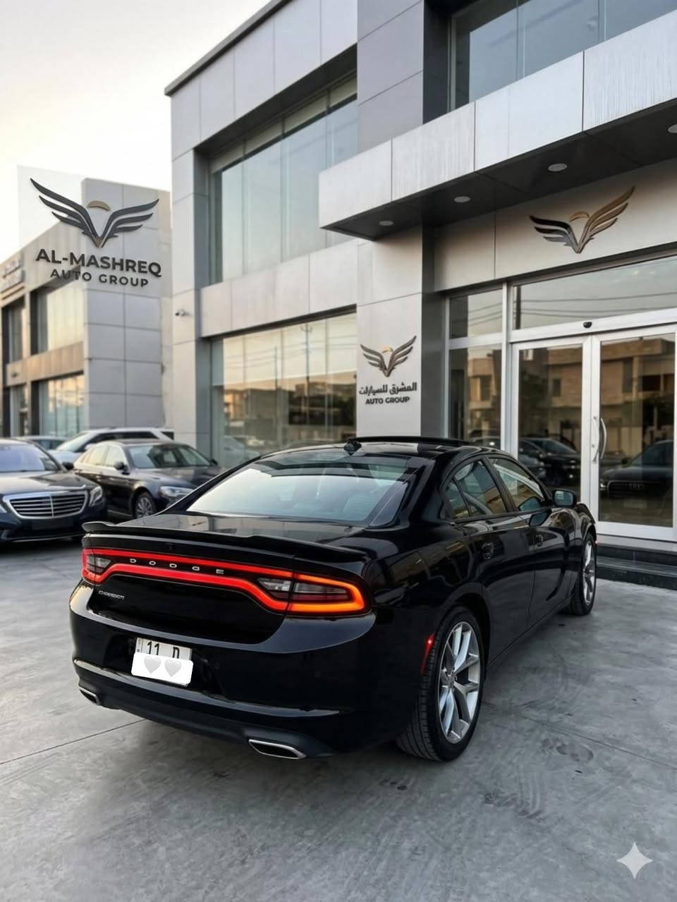 سلام عليكم ورحمة الله وبركاته سياره للبيع تفاصيل كامله
 1- النوع . دوج جارجر 
2-الموديل.  2021
 3- الفئه. sxt plas
 4- حجم المحرك. 3.6
 5- حالة المحرك والكير-مكفول من الفتح والتبديل
6-الحادث:_دعاميه اماميه وبالعراق صبغ جاملغات خلفيه طخه بسيطه 
 7- المسافه المقطوعه :- 51 الف مايل حقيقي
____________________________
الموصفات :_sxr بلاص فول الفول

 1- سلايد(فتحة سقف)
 2- كشنات جلد
 3- بصمه تشغيل
 4- ستيرن تدفئه
 5- شاشه كبيره
 6- كامره خلفيه
 7- حساسات خلفيه
 8-تدفئه تبريد كشنات
 9-مري قلاب ويه البك
 10- ميموري خزن وضع القياده للسائق

رقم بغداد هزه سنويه جديد تحويل مباشر
اللون اسود كشره سليم من الخدوش والتكحيلات فقط تكحيله بسيطه بالجاملغ الامامي بولش حمام مسويله قبل سبوع تخم تاير وويل مصار يومين من شديتهن جدد يعني لسياره جاهزه من كلشي مابيه اي نقص ولااي مصرف 
السعر :- 22500$ يعني 225 ورقه
للاستفسار *********** اتصال+واتساب فقط غير متواجد ع الفيس
لعنوان / بغداد حي الجامعه او حي العامل
