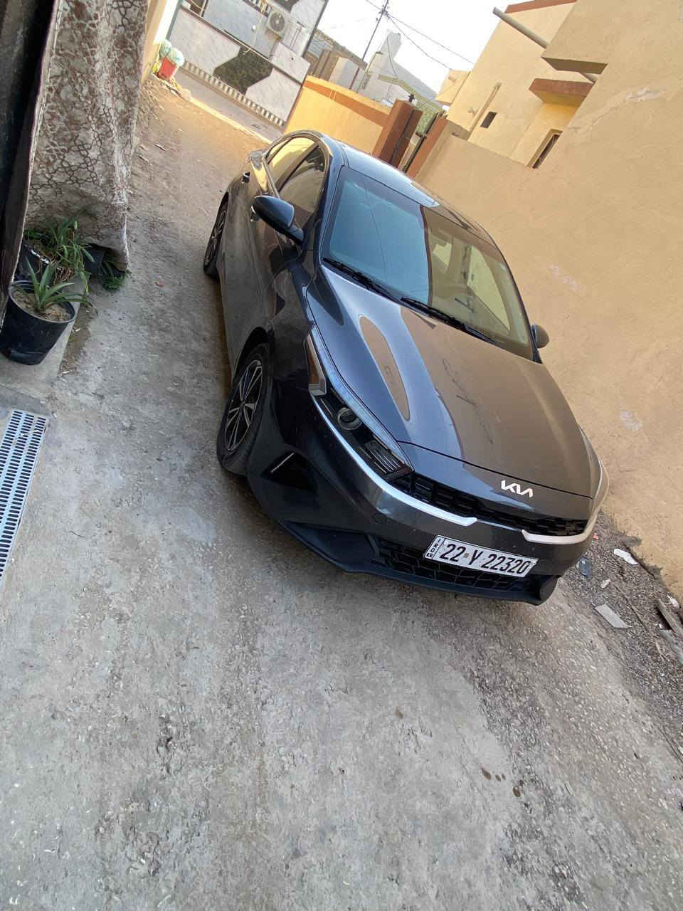 سلام عليكم فورتي موديل 2024 سياره بيه قطعتين صبغ صور الحادث موجوده بالمنشور مكينه  كير تبريد حداديه تخم تاير كله جديد ع شركه ماشيه 36 ميل السعر 138 ورقه الاستفسار اتصال ***********
