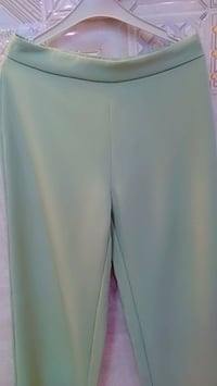 جديد • مقاس م • تنورة كلوش