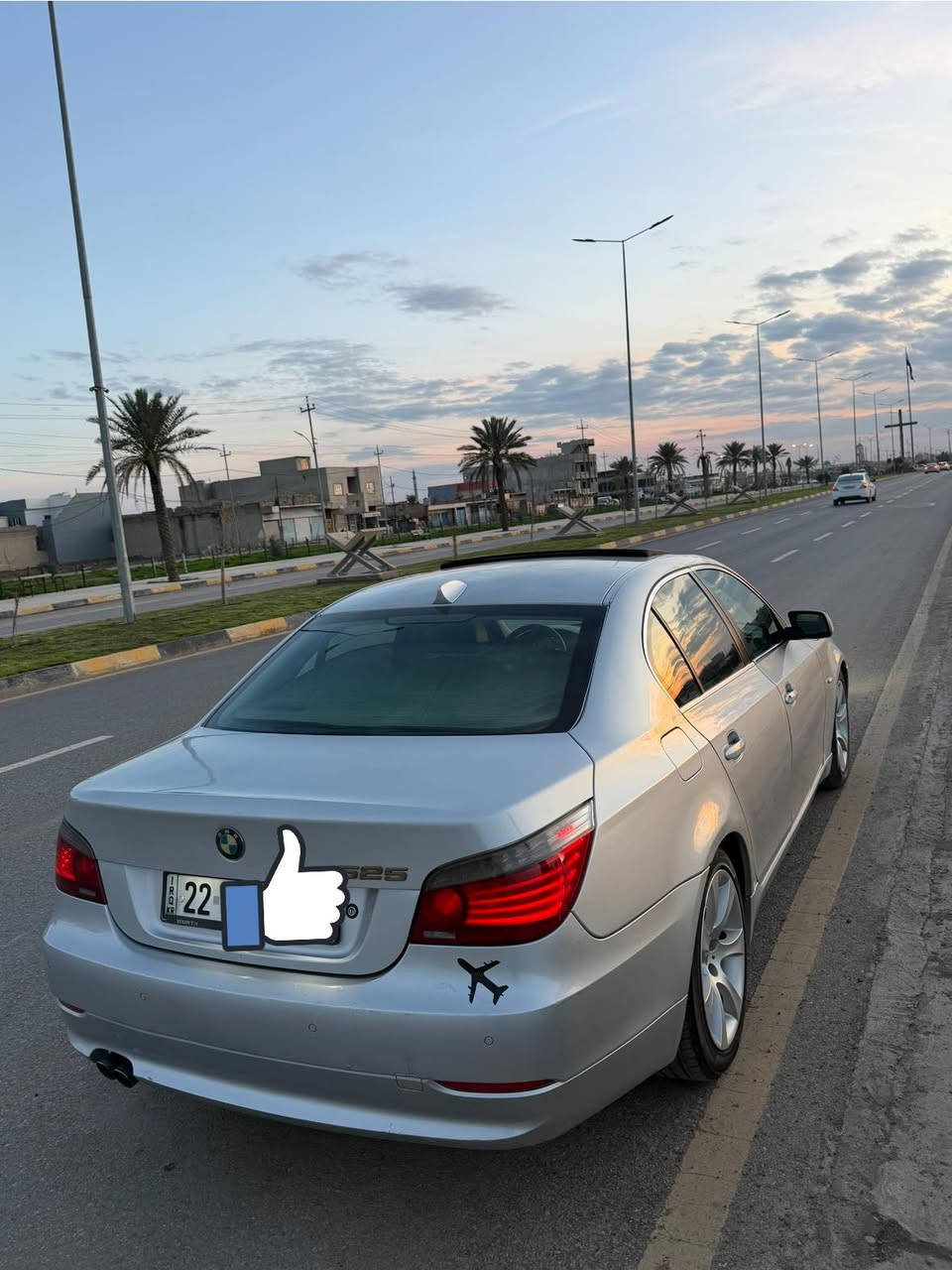 BMW  ميماتي
E -60

موديل 2008

فول مواصفات

نوزيل قصير 

V 6

بصمه

N 52 

كير كوبرا 

ستيرن كهرب اوتو 

جامات اوتو 

لايتات اوتو 

ماسحات اوتو

لايتات ترحيب 

كشنات كهرب + خزن 

كشنات تدفئه 

مسجل دبل سي دي + خزن

صندوق كهرب  
دبل اوفر 

صبغ بيها دوائر الخلفيه فقط 

مكان السياره الموصل 

السعر $135 بي مجال بسيط

رقم الهاتف ***********
