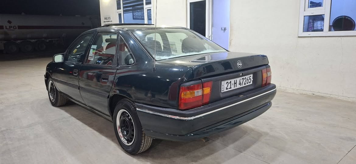 ***********///***********
شوێن: جمجە ماڵ   نرخ: ٤٥
اۆپڵ مۆدێل 95 مەکینە 20 گێڕعادی
سەنەوی تا ٢٠٣٠ تازەیە
بێدەعم و بێخیاس
کلێرعام بۆ جوانی
هیلال و دۆسەی بیلادە
گێڕ و مەکینە و تاقم پێشی بەشەرتە
مواسەفات ( سەقف سڵایت - سڵایت کارەبا - دوجام کارەبا - دەرگامەرکەزی -  
دەبڵ ئێرباک - ABS ) ماڵدۆس و بێعەیب السليمانية, العراق
