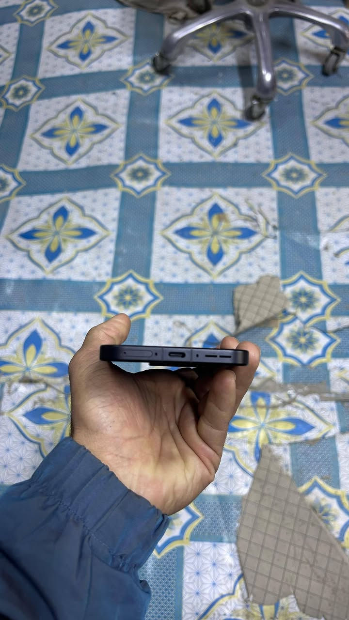 السلام عليكم ون بلص 15 نظافة 100 بطارية 100 ذاكرة 512 نسخة عالمية انتبه عالمية مو صيني ملحقات فقط شاحنة كارتون ضاع مني للبيع السعر 1200 ميعجبك السعر اعبر المنشور مكاني بغداد حي اور بي مجال قليل ***********
