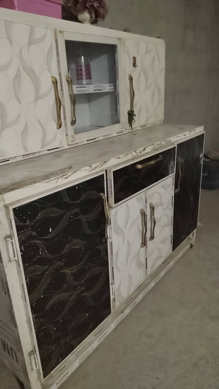 كاونتر البيع بدون سنك سعره 150 بيه مجال مكان بغداد حي البتول والله جديد نظيف كلش


**إذا كنت صاحب هذا الإعلان وتريد حذفه لأي سبب، رجاءا أرسل رسالة إلى الدعم الفني**