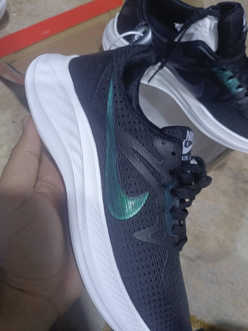 حذاء نايك فرش فوم بدون وزن صفر
رياضي ويا كود و باركود شهادة منشأ فيتنامي 

قياس 43 

طول القدم 26.5


**إذا كنت صاحب هذا الإعلان وتريد حذفه لأي سبب، رجاءا أرسل رسالة إلى الدعم الفني**