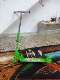 سكوتر بناتي • غير مستخدم • ١٠