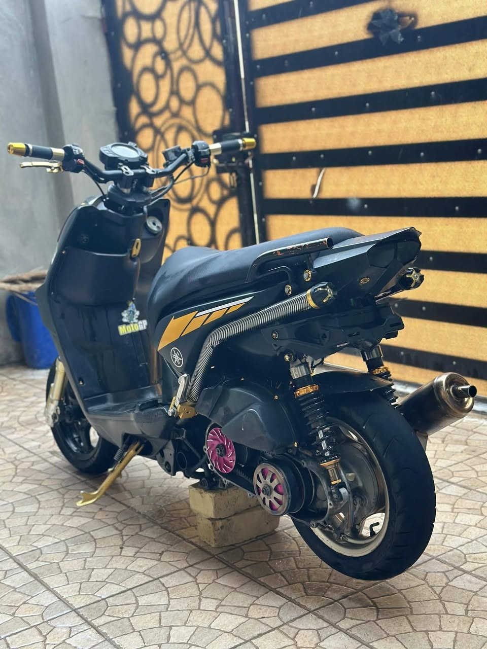 للبيع مكفوله من كلشي بيه تزويد *********** مكاني بغداد محموديه
