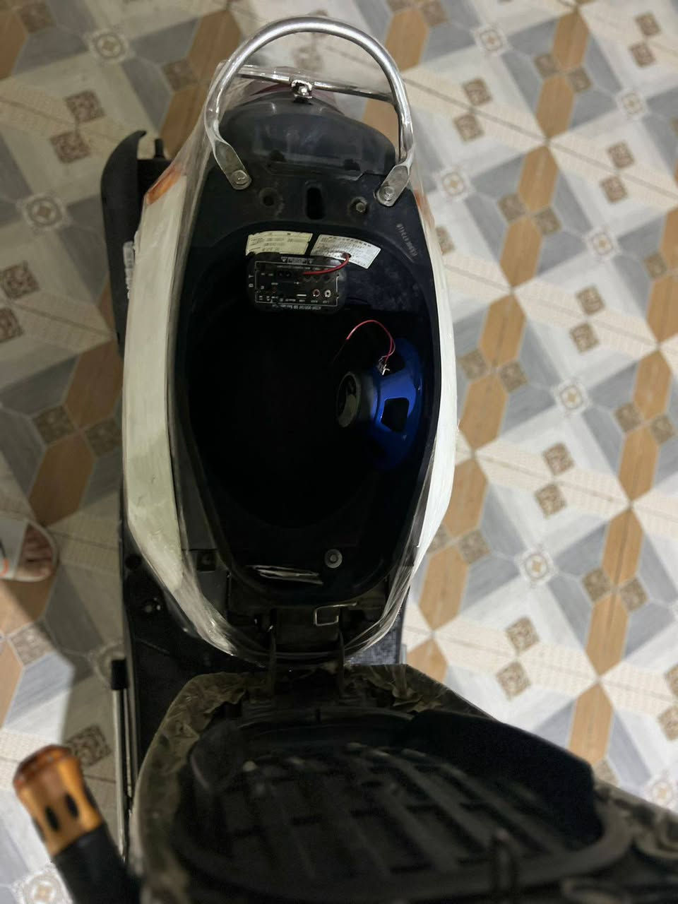 سلام عليكم للبيع دراجه بوليس نضيفه مامفتوحه كله بلاد كابريتر شلعه معدل فول دراجه خير من الله مابيه اي نقص بيه سستم فول سعر 750 بيه مجال عنوان بعقوبة تقاطع القدس رقم *********** اتصل تدلل خادم اني
