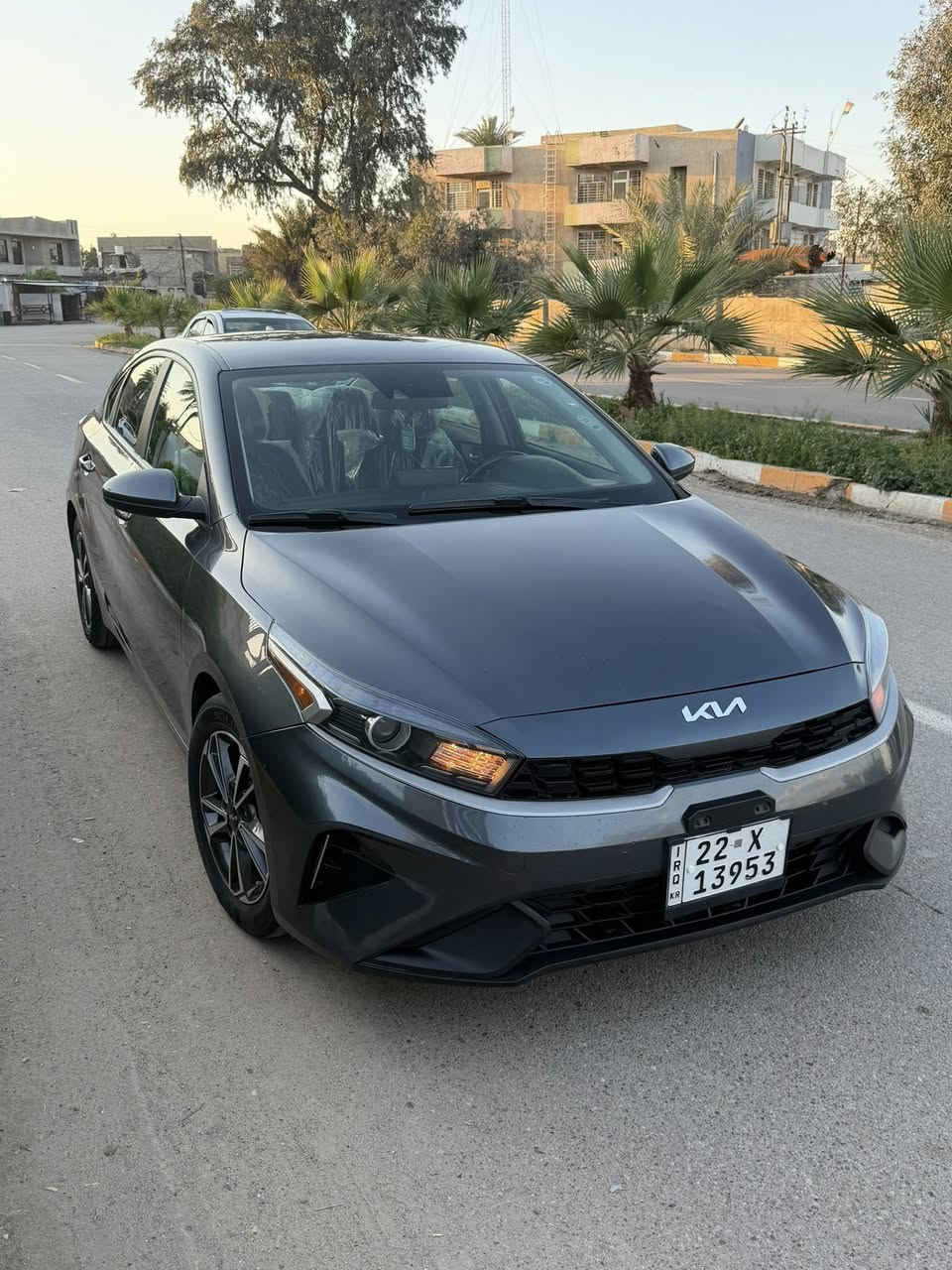 السلام عليكم
بيع مستعجل 
فورتي 2023 وارد امريكي
حادث بنيد فقط بدون دواخل 
شاصي لغد مكفول +بارد في الجاملغ 
السيارة نظيفة جدا 
نص فول 
شاشة كامرة 
رادارات 
تحديد مسار 
تحكمات ستيرن 
السعر ١٣٨$ 
بغداد اليوسفيه   
***********
