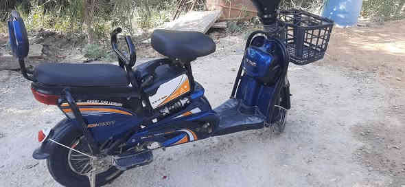 سلام عليكم بيسكل كهربائي كلش نضيف ستخدام قليل سعره ٢٧٥ وبي شويه مكاني قضاء المدينه ***********
