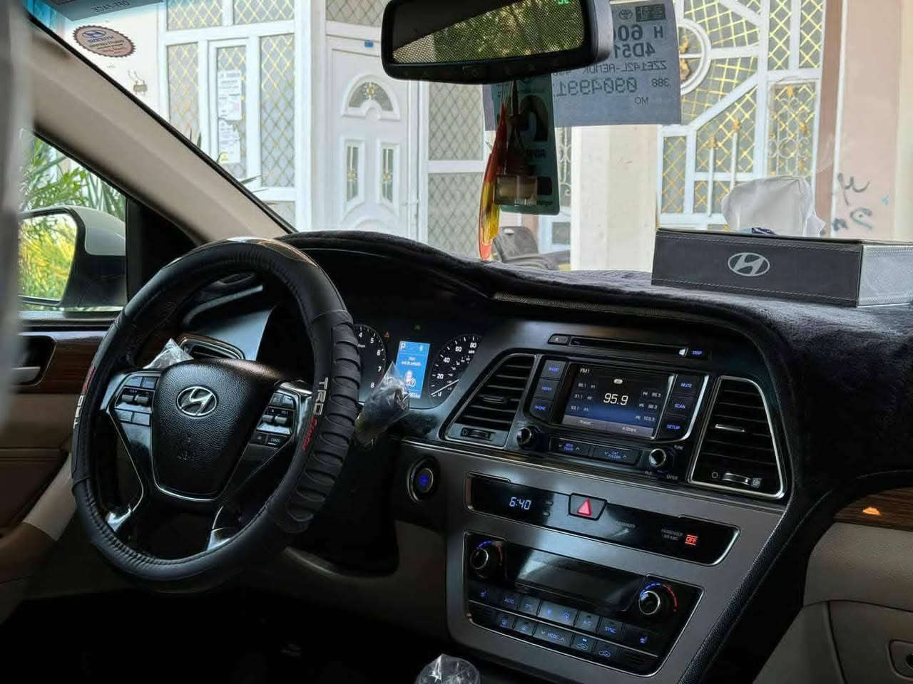 سوناتا امريكي موديل 15 للبيع فول مواصفات لمتدد رقم بغداد الإنكليزي بسمي ستوني مداور يعني هزه وفحص جديد .بيه قطعه وحده السياره جديده .السعر 123 مكان السياره قضاء الشامية .للاستفسار الخاص مفتوح وايضا واتساب ***********
