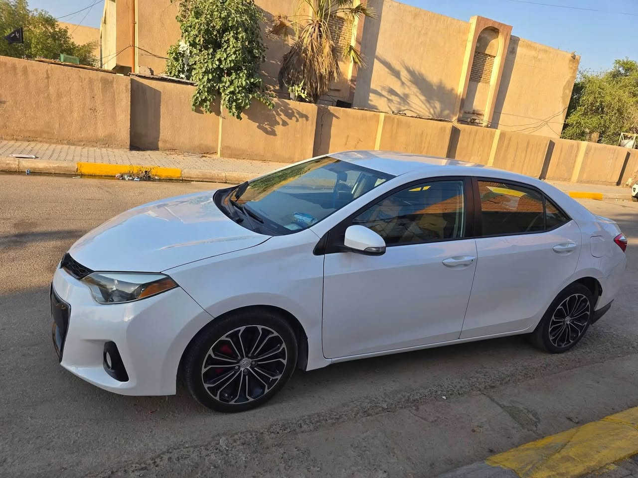 كورلا موديل ٢٠١٦ وارد كندي مواصفات s المعروفة يعني فوول ما عدا البصمة والفتحة ماشية 71 الف ميل بيها خمس قطع صبغ رقم كربلاء السعر ١١٠ ورقة مع المجال للاستفسار اكثر يرجى الاتصال على @الرقم ***********
