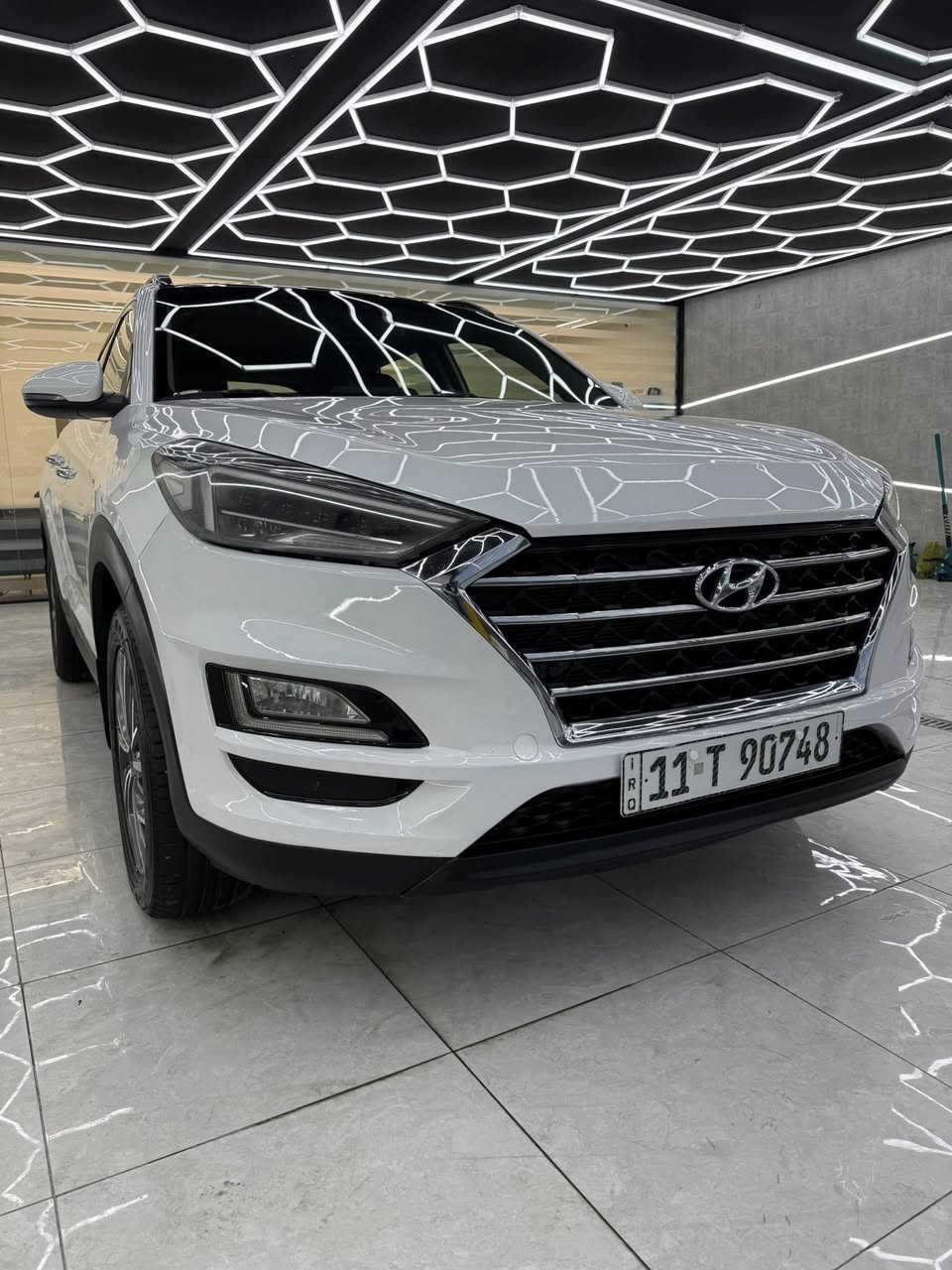 السلام عليكم توكسان  2019

رقم بغداد 

ماشيه 136 كم حقيقي

موصفات الكاصد فول 1/1

بانوراما

خمس عدسات

كشنات اثنين كهرباء 

داخل جلد 

كامره 

شاشه 

وحساسات 

مكفوله عدا الدعامية الامامية صبغ 

مكاني بغداد معارض البياع الشارع الوسط معرض سيدار 

للاستفسار
***********
