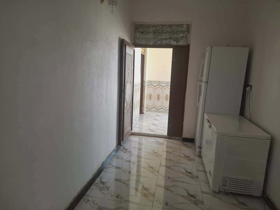 بيت للبيع معً محلات ٢ البيت قانون ١١٧مساحت البيت مع لمحلات ٩٠٠ مي وكهرباء موجوده كل لخدمات حتا مدرسه يمه وشارع تبليط موقع لحسن لعسكري قرب معمل تنانير  ولطاقه مال كهرباء سعر ١٣٠وقابل لتفاوض الالستفسار خاص


**إذا كنت صاحب هذا الإعلان وتريد حذفه لأي سبب، رجاءا أرسل رسالة إلى الدعم الفني**