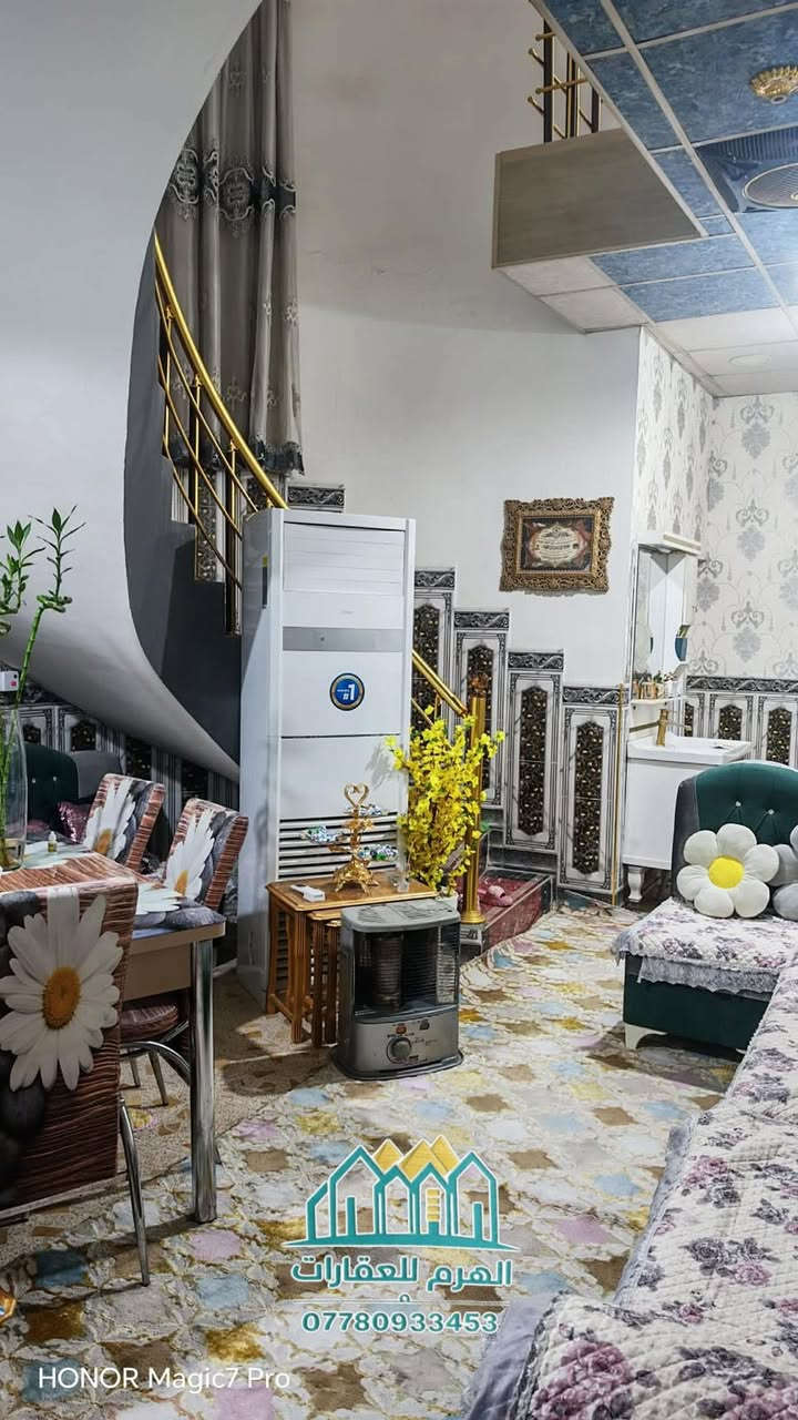 � مشتمل للبيع أو المراوس
📍 حي الجبيريه الثالثة

📐 المساحة: 125 م²
🛏️ غرف نوم: 3
✨ البيت كلش مرتب وجاهز للسكن

📞 للاستفسار:
غيث – مكتب الهرم للعقارات
☎️ ***********
☎️ ***********
📍 موقع المكتب: الضباط الثانية – مقابل شارع 2000

🔔 إذا عندك عقار وحاب تبيعه أو تشتري، راسلنا أو اتصل بينا
