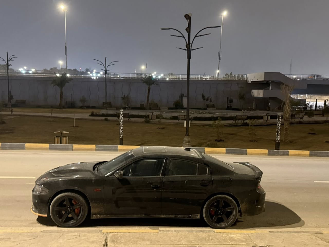 السلام وعليكم
للبيع  او امراوس

دوج جارجر 2016 RT

 فول مواصفات:

مكينه 5700 (V8(390HP

-مكفوله كفاله عامه من(كير +مكينه+شواصي)

-السياره رقم بغداد 

-كشنات خلفيه تدفئه

-فتحه سقف

-كشنلت اماميه كهرباء 

-تدفئه مري جانبيه

-كشنات تدفئه وتبريد

-شفتات ستيرن

-كشن حضن 

-شاشه كبيره

-كير طياره 

الاضافات:

-عليها برمجه SAFITY(مراوح تبريد +نظام اقتصادي+طلقات) -مراوح تبريدSRT

-دمام خلفي بل الجنطه

-ويل نجمه حجم 20انج(اسود)

-تايرات الاماميه 285

-تايرات خلفيه 315

-قفاله بنيده اضافيه خارجيه

-لدات رام بل البنيد

-كفرات فجوج برنبو (برتقالي) 

-عليها شفقه

الضرر:(حادث سرقه) وطابة للعراق غراضها كلها مشدودة نفسها  مكفولة السيارة 

للاستفسار اكثر ***********

ا
