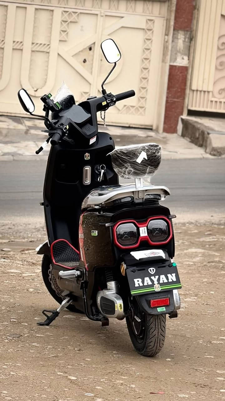دراجه شحن (RAYAN) للبيع...

المكان موصل ...

المواصفات + التفاصيل...

...( RAYAN) دراجه شحن -

- عدد البطاريات (6 دبل مصطره)..

- السرعه الحقيقيه (85) ...

- قوه الملف ( 2000) حقيقي...

- شاشه تحدد ( العطلات ) ...

- نشرات (خلفيه ) و (اماميه ) ...

٠ - دبل ( اشاره ) ... ١

- نظام البك (R) الرجوع للخلف.

- نظام ال (٣) للوقوف...

- دبلات اماميه (2) هيدروليك دهن...

- دبلات خلفيه ( 2) غاز...

- بريكات امامي وخلفي ( دسك)

- ستاند وسطي...

- ستناند جانبي...

- ستاند ( موبايل ) ...

- مدخل USB... شاحن موبايل

- لد امامي ( زنون ) عالي وناصي الدراجه سريعه وشلعته ( قويه)

السعر ( 300) بي مجال بسيط


**إذا كنت صاحب هذا الإعلان وتريد حذفه لأي سبب، رجاءا أرسل رسالة إلى الدعم الفني**