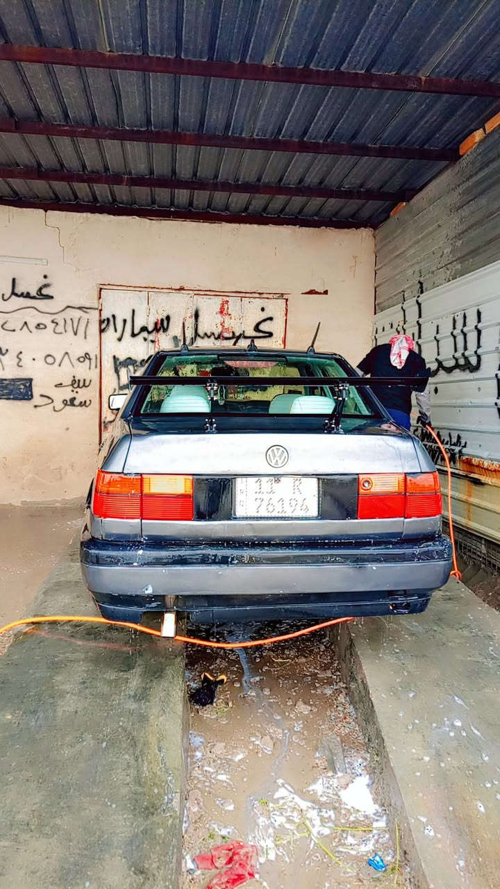 اسلام عليكم ورحمه الله كولف 93 محرك 1800كير عادي تخم تاير بيه تنقيص كلش قليل تبريد بتموز ثلج دواخل جديده تحويل مباشر بأسمي السعر 43 مكاني سريع ابو غريب 
***********
