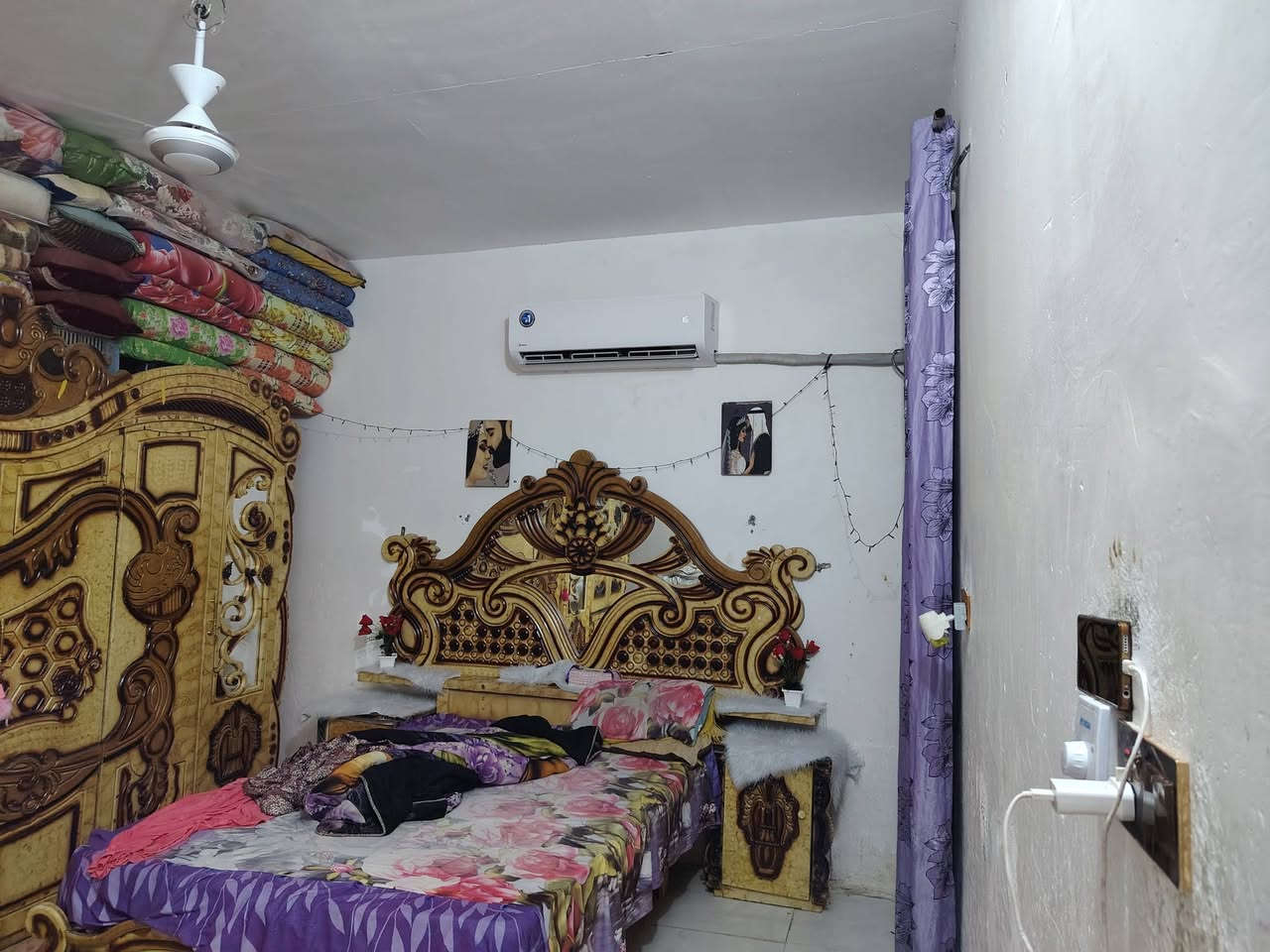 السلام عليكم عندي بيت راعيه امستجل كلش بلاش المساحه، 220 غرفتين وصاله ومطبخ ودوانيه وصحيات بلوك عكاده  السعر 33 بي مجال شارع اسواق ابو شكريه  السبل الثانيه. ***********
