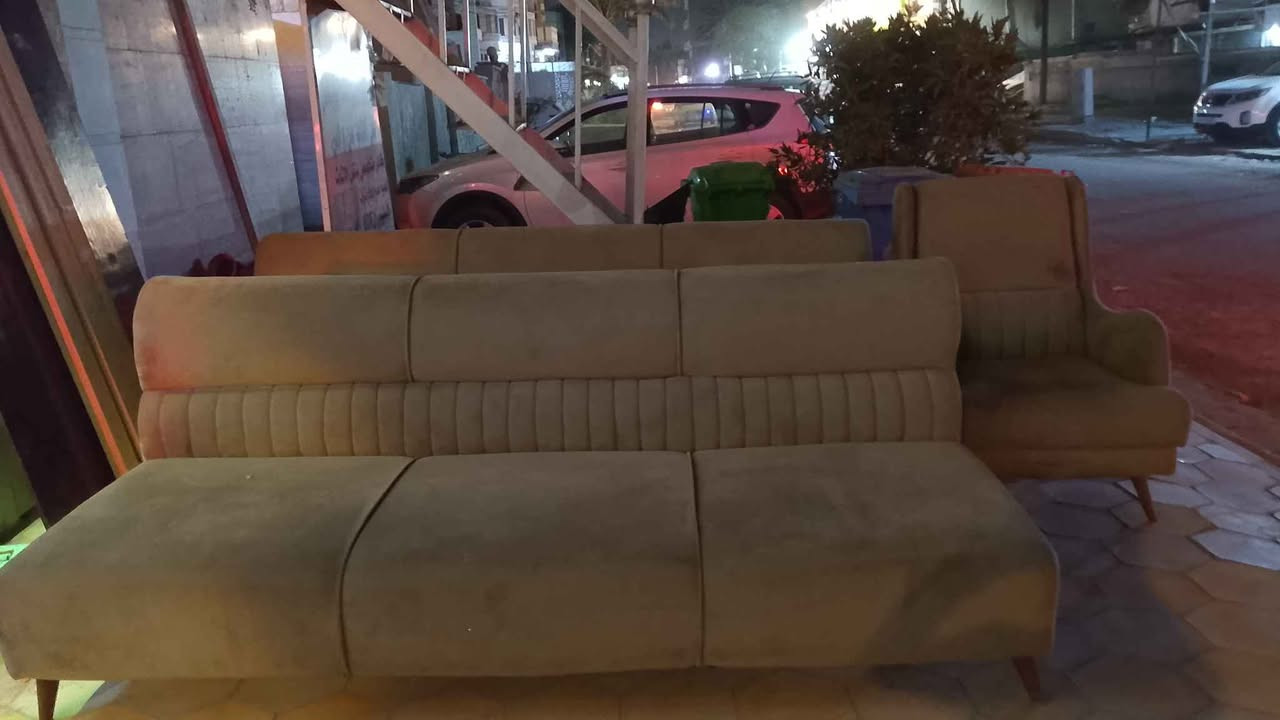 بسم الله الرحمن الرحيم 
الجاد يتصل *********** المكان شارع فلسطين بغداد, العراق
