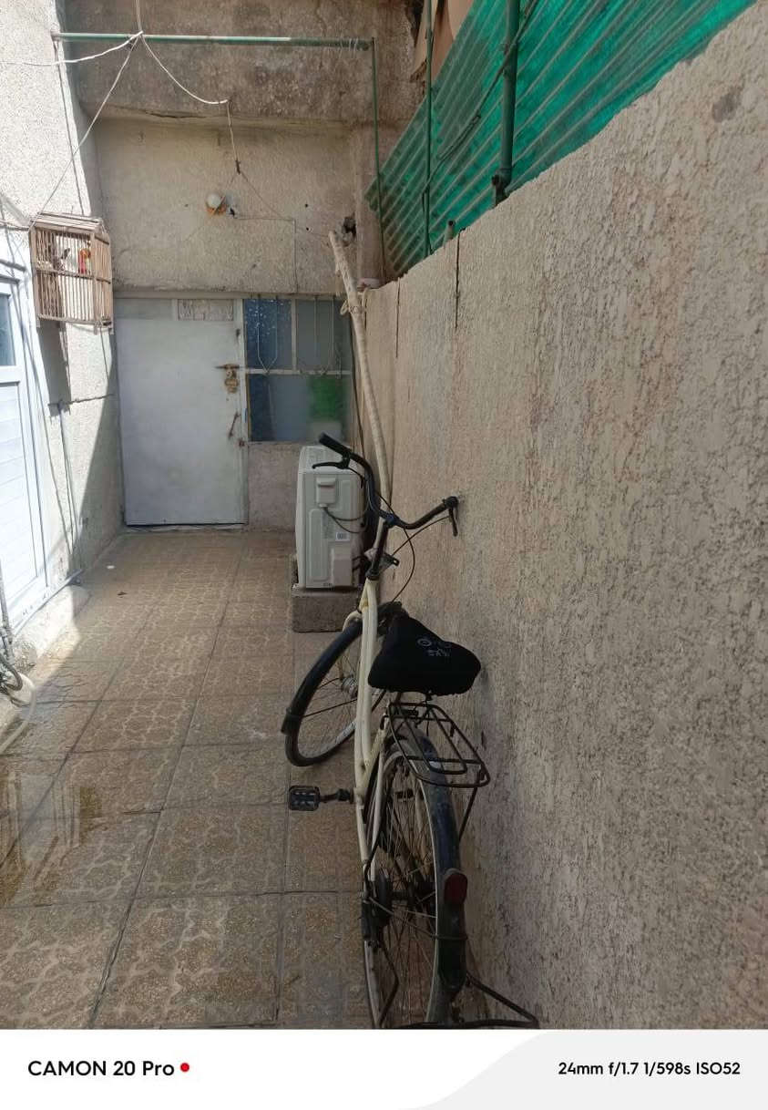 بيت للبيع مساحه 50 متر بالضغط الطابق الارضي  هول وملحقاتها والطابق الثاني غرفه نوم واحده  ***********  واتساب ‏‪***********‬‏ للاتصال
