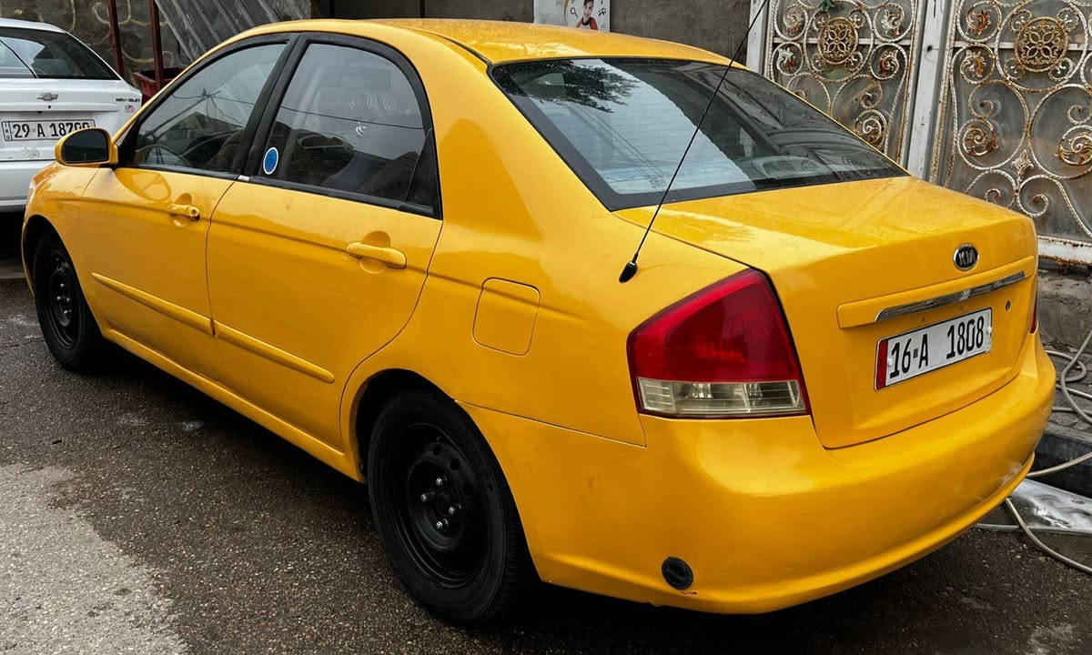 السلام عليكم
كيه اسبكتره 2009 رقم انكليزي قادسيه مداور ثاني يوم 
سنويه ل28 هيئه غرامات مصفره باتري جديد تايرات خير من الله مكينه 2000 حداديه 75 % سياره جاهز ما نقصه شي تدفئه تبريد شغاله السياره بالكوت السعر 
75 بيع او مراوس ***********
