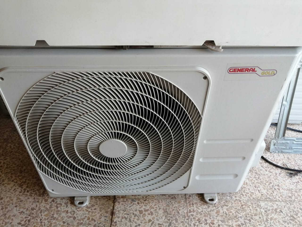 للبيع سبلت جنرال كولد ٢ طن نظافة فول كامل مع كافة ملحقاته وشرط الشغل مع ضمان اسبوع السعر ٣٥٠ وبي مجال بسيط


**إذا كنت صاحب هذا الإعلان وتريد حذفه لأي سبب، رجاءا أرسل رسالة إلى الدعم الفني**