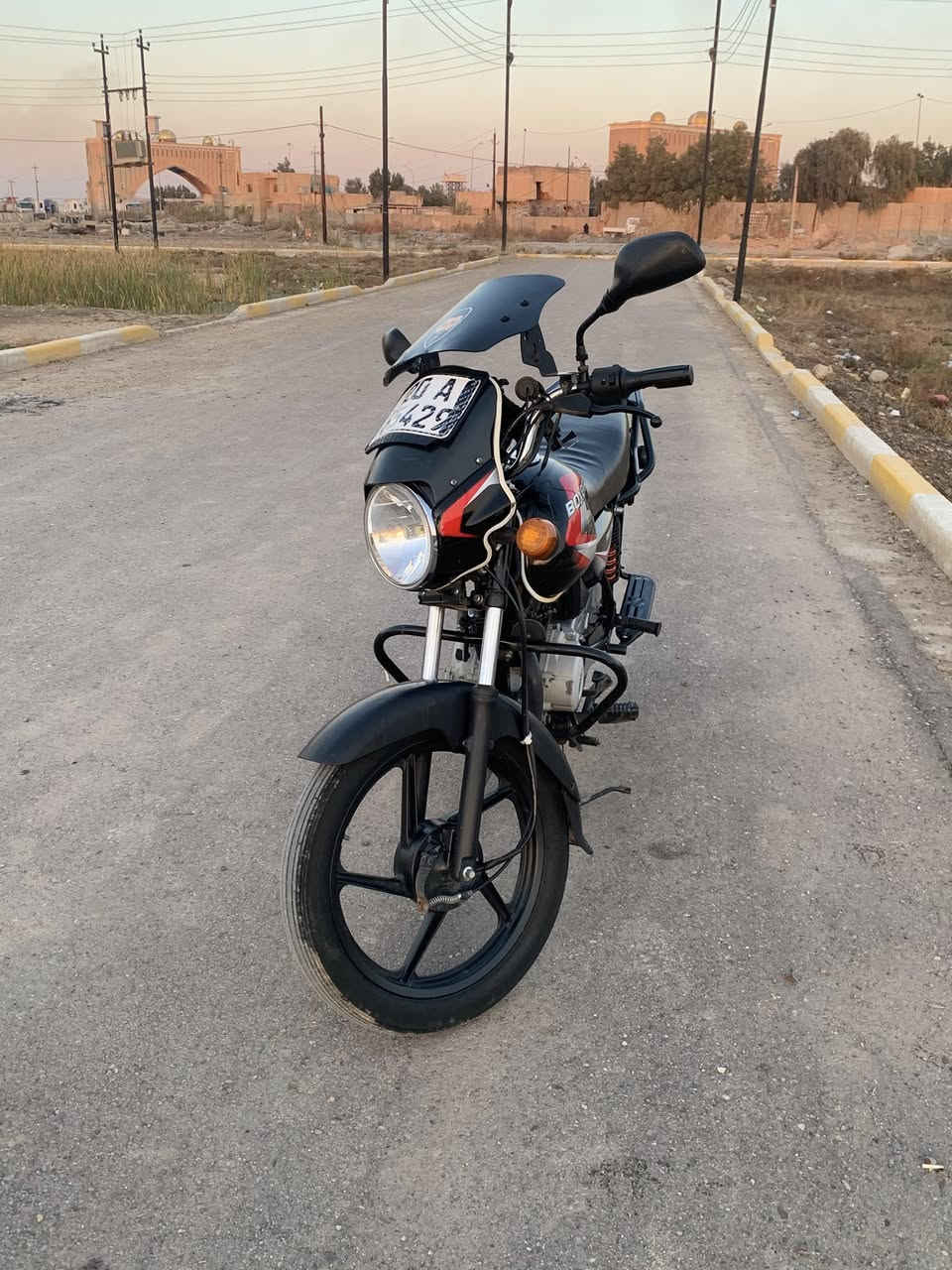 السلام عليكم شباب 

دراجة بوكسر 2022 
رقم ديالى 20 انكليزي تحويل ثاني يوم 
مكان الدراجة بغداد_ الراشدية 
السعر 1,850,000 مليون و850 بيها مجال للشراي
رقم الهاتف:***********
