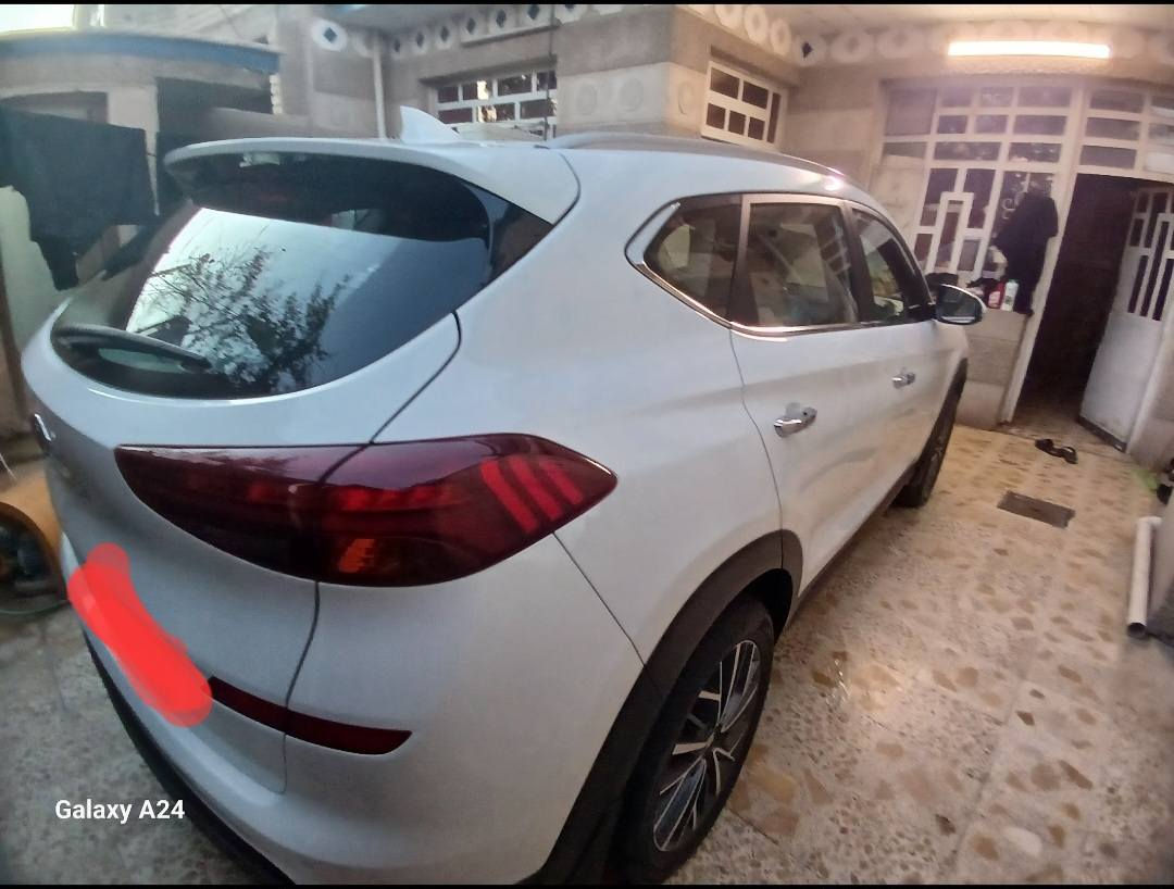 السلام عليكم
للبيع سيارة توسان موديل ٢٠٢٠ الكاصد خليجي
لايت ٥ عدسات 
الرقم الجديد .. رقم بغداد ..مكان السيارة بغداد
لمعرفة السعر الاتصال على الرقم (***********)+ واتساب
غير متواجد على الفيسبوك 
تحياتي..
