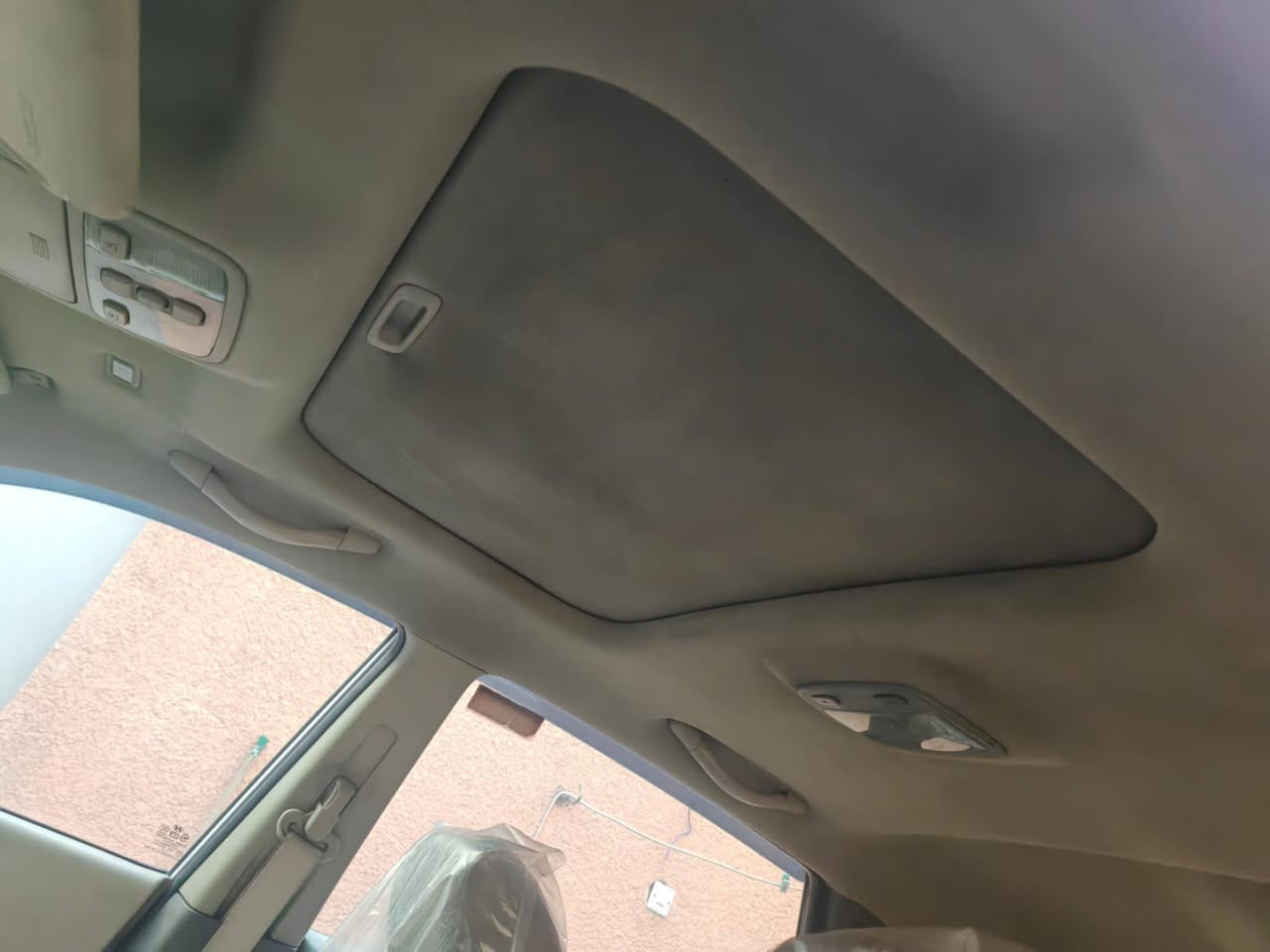 السلام عليكم
توسان موديل2009 خليجي فول مواصفات حجم المحرك 2700
السياره جاهزه للاخير كير محرك حداديه تبريد كله جديد
السياره   مكفوله من التبديل والضربه ابسمي السياره رقم اربيل
رقم اربيل مالكه يمي اتريد تحويل اتريد وكاله بخدمتك السعر 130 وبيه مجال بسيط
مكان السياره بابل للاتصال ***********
