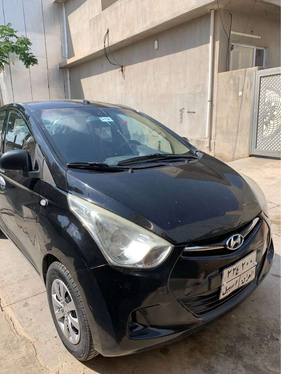 هیوندای ئیون مۆدێل٢٠١٢
مەکینە ٣پستن
تەبرید 
٨٦هەزار کیلۆمەتر ڕۆشتوە سەیارەکە زۆر زۆر خاوێنە یەک دینار مەسرەفی نیە 
گێڕ عادیە زۆر بە کێش و بە هەڵمەتە مەکینە ١٣
جام کارەبایی 
تەبرید 
ناوزەرد 
خەلیجی 
ویل کەپ
سەیارەیەکی زۆر زۆر اقتسادیە
تانکی بەنزینەکەی ٢٧لیتر بەنزین ئەگرێ بەشی ١مانگ زیاترت ئەکات بە بەردەوامی هاتو چۆێ پێ بکەی 
گێڕ و مەکینە و تەبرید و تەحویل و وکالە و خرامە و بڕانەوە  هەموو شتی بەشەرتە 
لە کەرکوکم  نرخی ٤٩ وەرەقە و مەجالێ زۆر زۆر کەم  پارەی ئۆپڵێکە 
***********
*********** كركوك, العراق
