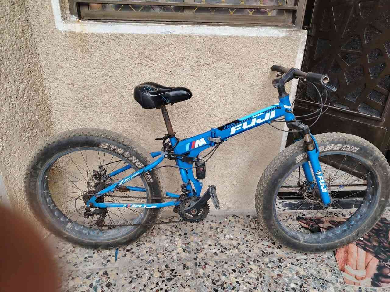 سلام عليكم باسكل دبابة نصيف جدآ العنوان بغداد الرقم,, ***********
