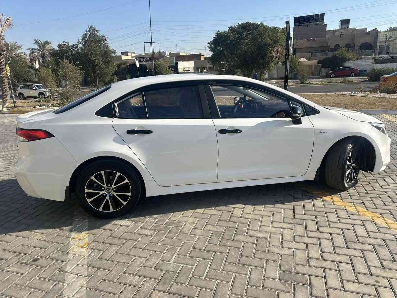 سلام عليكم2025-TOYOTA
كورلا شكل الامريكي هايبرد فول مواصفات

كشنات جلد احمر -رادارات -تحديد مسار مانع تصادم

شاشة كار بلاي

لايت زنون لدات

كشن كهرباء 

فتحة سقف سبايدر بلادي بصمة تشغيل دخول ذكي سيارة جديدة مكفولة بيها كم شخط بالدعامية كما موضح بالصور ماشية 15000 مكان السيارة بغداد حي الجهاد ***********

سعر السيارة 157
