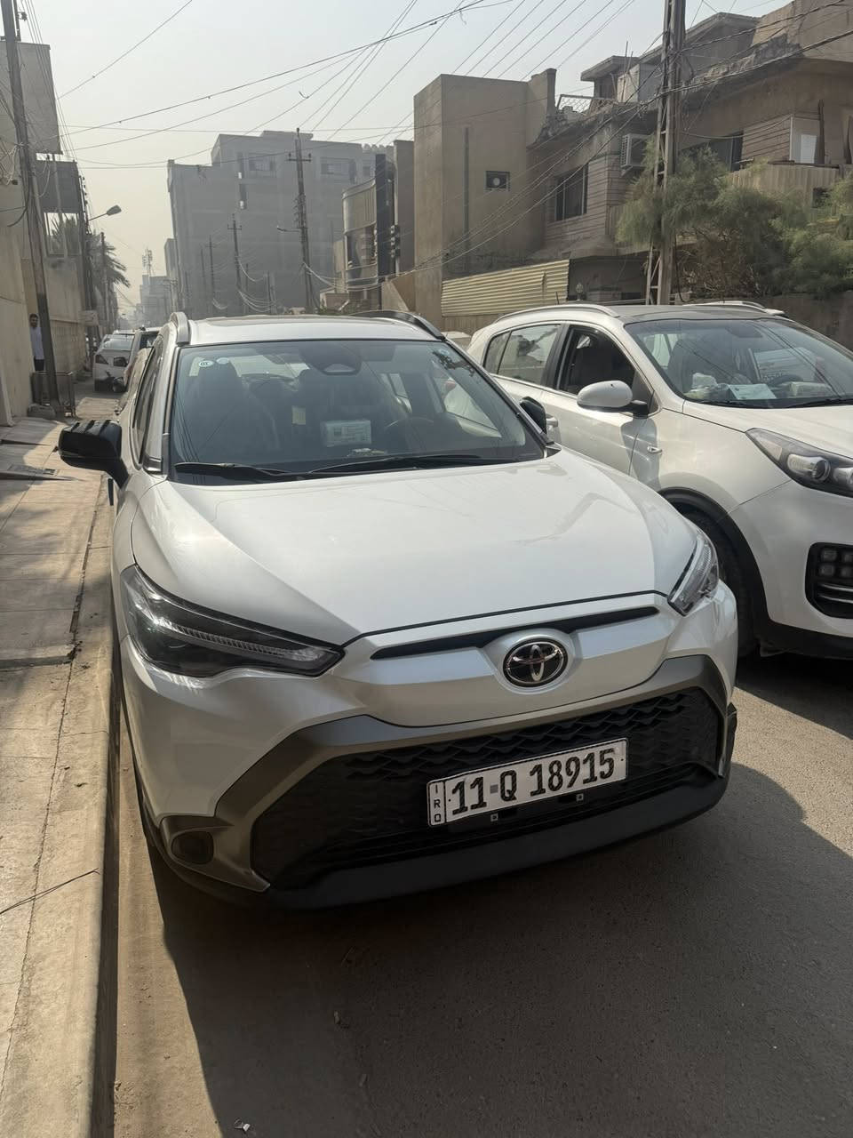 السلام عليكم تيوتا فولدلندر 2025 فئة S فول مواصفات سيارة مكفولة من كلشي ماشيةً 19000  عنوان منصور سعر 27مليون 
***********
