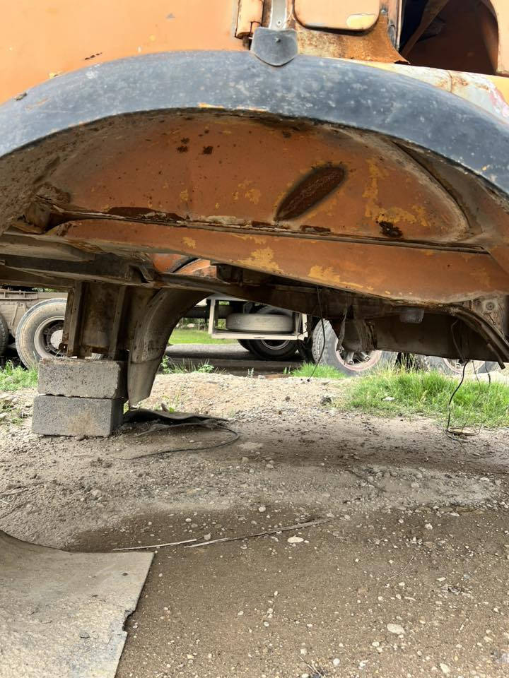 سلام عليكم للبيع قماره السعر 10ورقات وبيها مجال ***********📞***********
