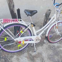 للبيع بايسكلات حجم 26 ابيعهن ثنينهن ب 150 07715450711