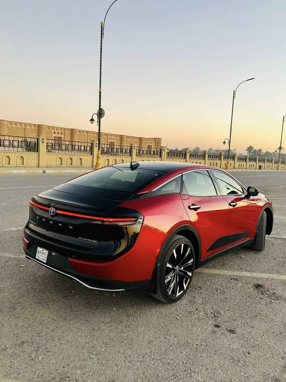 تيوتا كراون ماجستا ماكس هايبرد ❤️
للبيع فقط بدون مراوس

موديل :2024

الون :احمر مع اسود بلادي
الممشى : 5 الف فقط 
حجم المحرك : 2400 توربو هايبرد

الفئه :platnium
: المواصفات 

- لايتات 4 عدسات متحرك
- حساسات امامية
- ⁠حساسات خلفية
-  جلد ⁠حضن كنتارا بلادي
- ⁠كشنات تدفئه + تبريد
- ⁠شفتات ستيرن
- ⁠ستيرن تدفئه
-نقط عمياء 
-سستم صوت JBL
-بنوراما
-خزن ميموري 
-حساس عين
-اوتو بارك
وباقي المواصفات المعروفه بال بلاتينيوم

حره بدون رقم بسمي منفيس تكلفه الرقم 400 الف فقط

حادث السياره بنيد ودعاميه مبدل نفس اللون بدون قطره صبغ كفاله طاكه ايرباكات ستيرن + دشبول راجع صور حادثه واتساب

السياره جاهزه بالكامل معايزه برغي بشرط والبجم مغلف افلام حمايه ppf 

السعر 265 بيه مجال للشراي حك جيته

رقم الهاتف الشراي يتصل ***********
