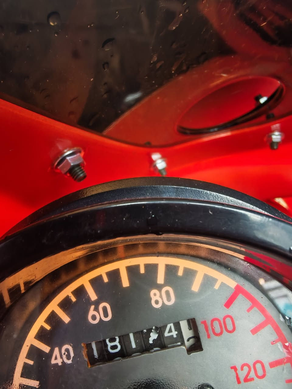 دايوان رقم وسنويه بغداد تحويل ثاني يوم موديل 2023 طالعه بل 2025 لدراجه كفاله عامه ضمان سبوع ايشي بيه ترجع كفاله احله منل صور ماشيه 18الف للبيع السعر 
مليونين 2650 وبيه مجال مكاني شعب ***********
