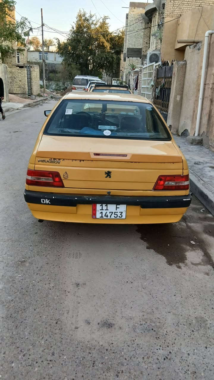 السلام عليكم بيجو 405  موديل 2015سياره  بيها طخه جاملغ وره السايق  سياره جاهزه كبل للشارع خير من الله رقم انكليزي كير مكينه خير من الله  *********** عارضها 38بيها مجال حك الجيه بغداد زعفرانيه
