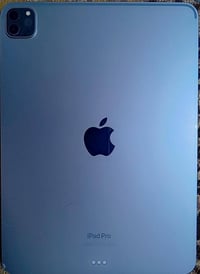 ايباد ١١ برو • نضافه ٩٠٪ • بطاريه ٧٣٪