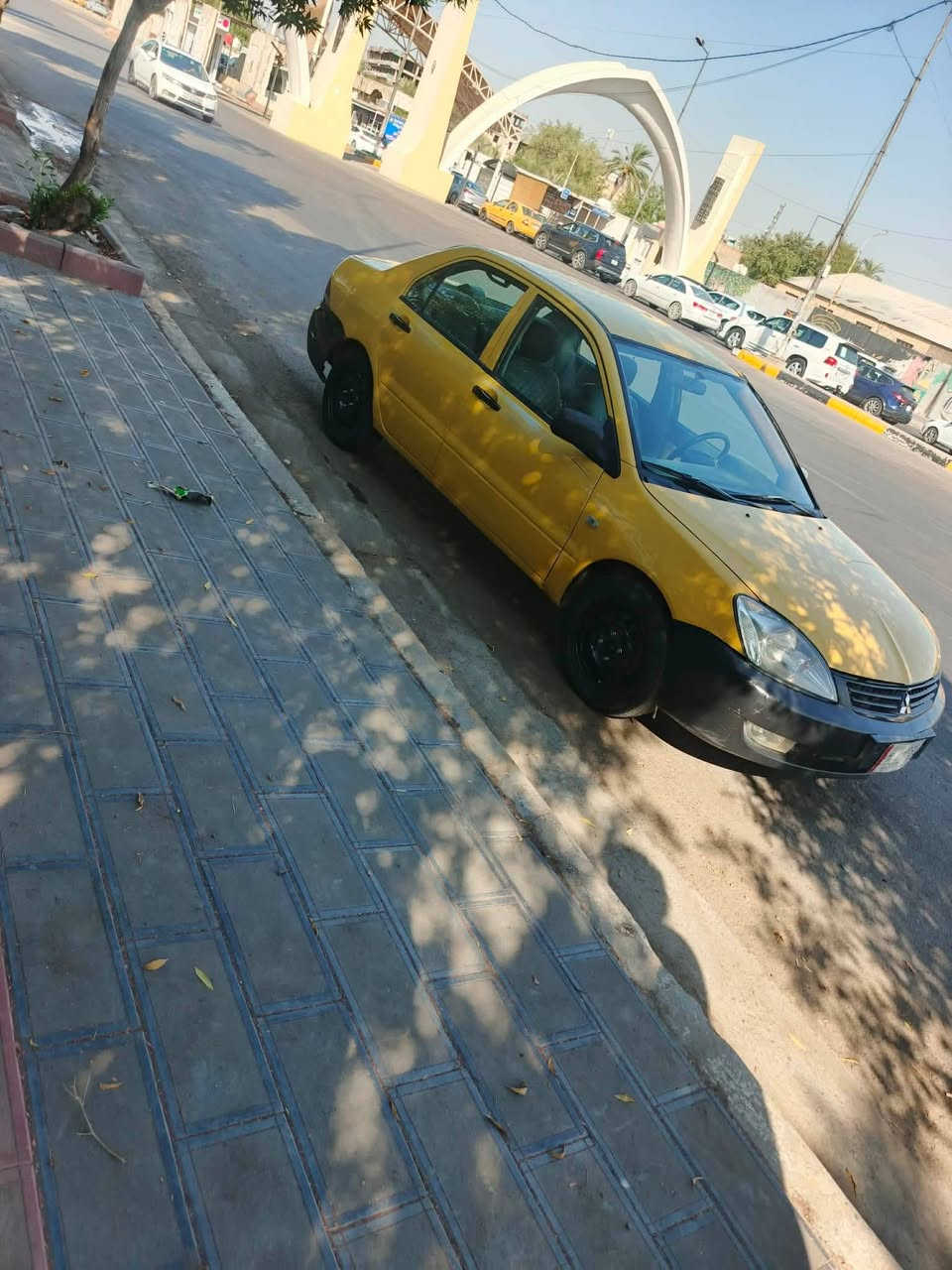 السلام وعليكم شباب لانسر لببيع موديل 2009كير مكينه كفاله تخم تاير وصدر امامي خلفي جديد قبل سبوع كله مسوي جديد ترايك مال زيرو سياره جاهزه الخر حبايه بيه صبغ بنيد وجاملغ  وبيه خياسات معمره  سياره بسمي ومصفرا من كلشي تحويل ثاني يوم سعر 55وبيه حك لجيه فقط شباب مكاني بغداد قرب مرور التاجيات بيع مستعجل ‏‪
‏‪***********‬‏
